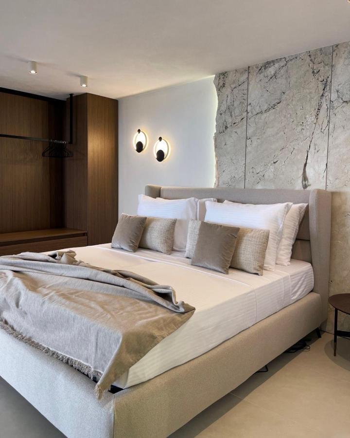 Mystique Luxury Suite Achlia Eksteriør bilde