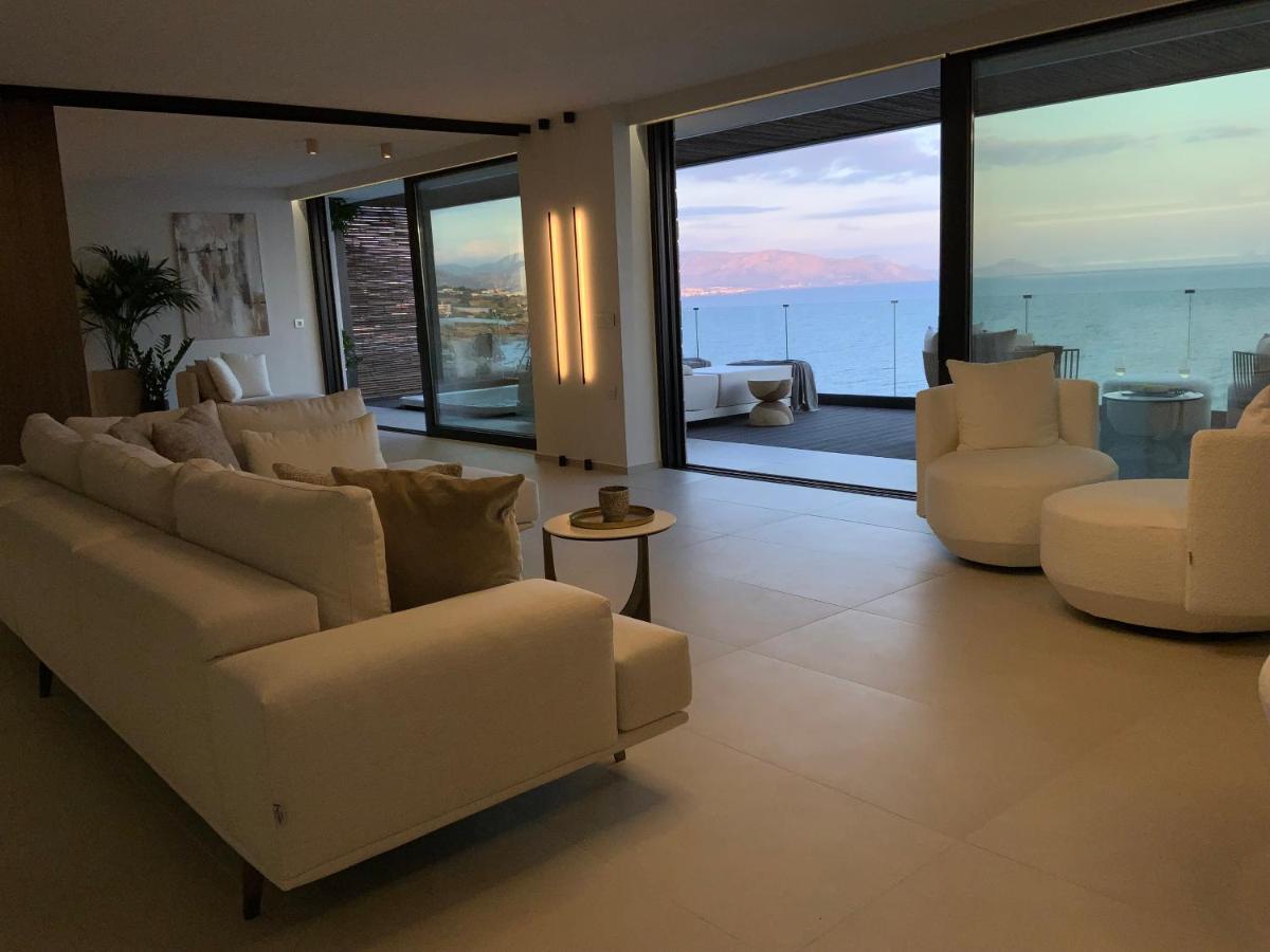 Mystique Luxury Suite Achlia Eksteriør bilde